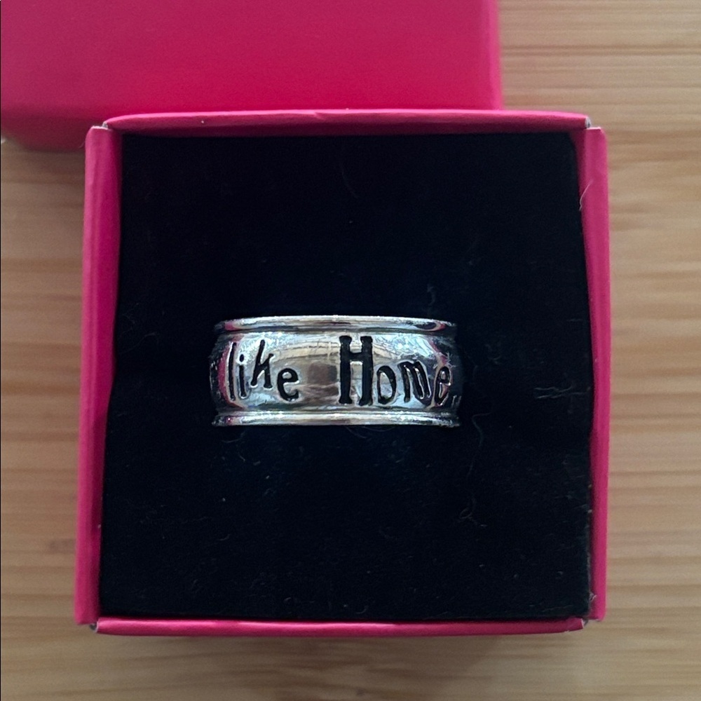 Sterling Silver 925 The Wizard of Oz “There’s No Place Like Home” Band Ring - Picture 5 of 14